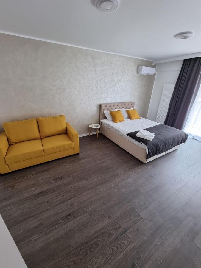 Apartamente Azra Năvodari Exteriör bild