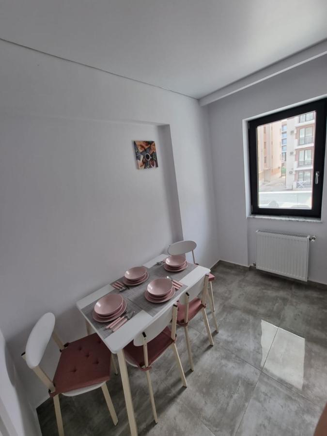 Apartamente Azra Năvodari Exteriör bild