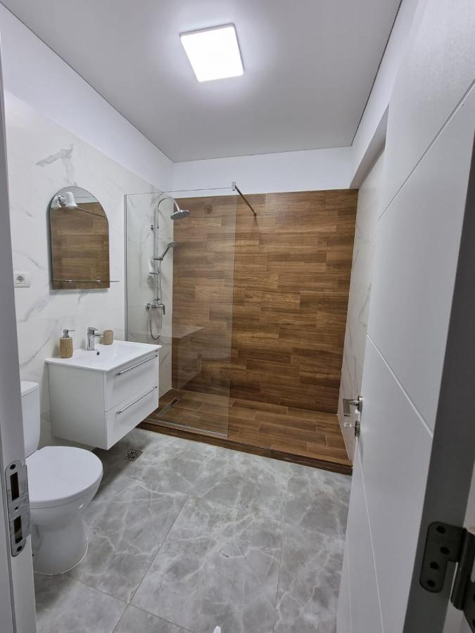Apartamente Azra Năvodari Exteriör bild